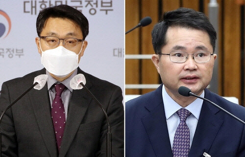 김진욱 고위공직자범죄수사처 처장과 여운국 변호사(오른쪽)[연합뉴스]